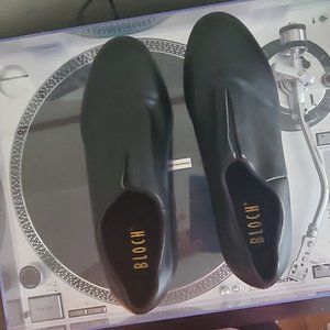 Bloch Dance Women's Tap-Flex Leather Slip On Tap Shoe - 11.5M Black